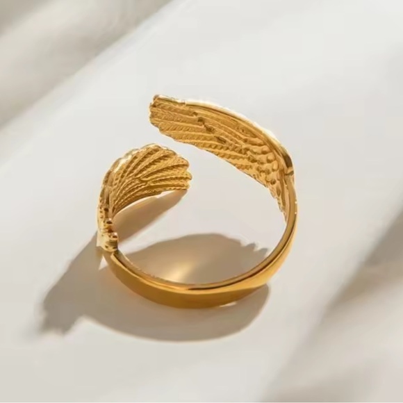 Stainless Steel Gold Toned Irregular Texture Wings Adjustable Size Ring (R17) - Picture 5 of 9